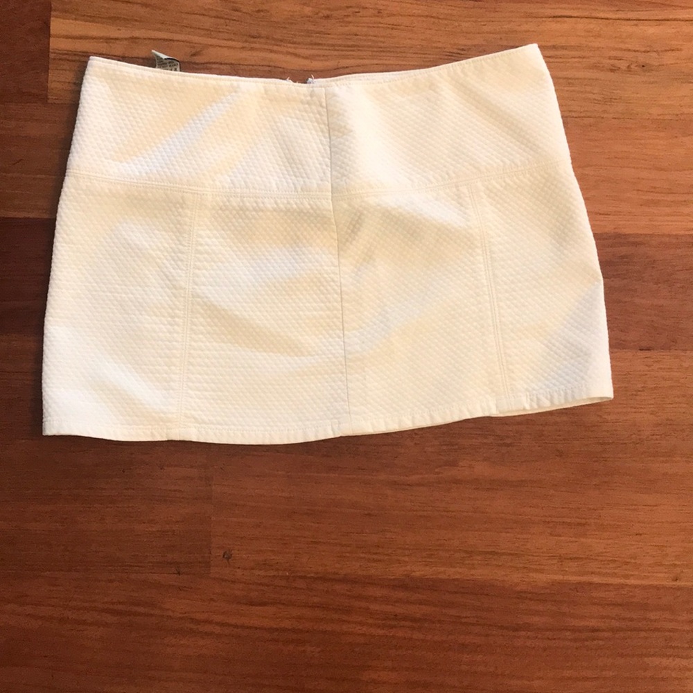 FREE PEOPLE WHITE MINI SKIRT SIZE 4